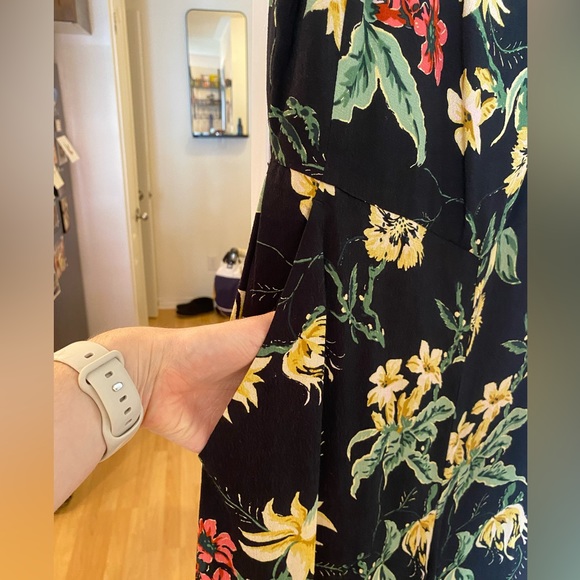 Backless floral jumpsuit - Picture 6 of 7